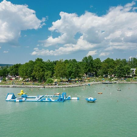 Balatontourist Fuered Camping & Bungalows Balatonfüred Esterno foto