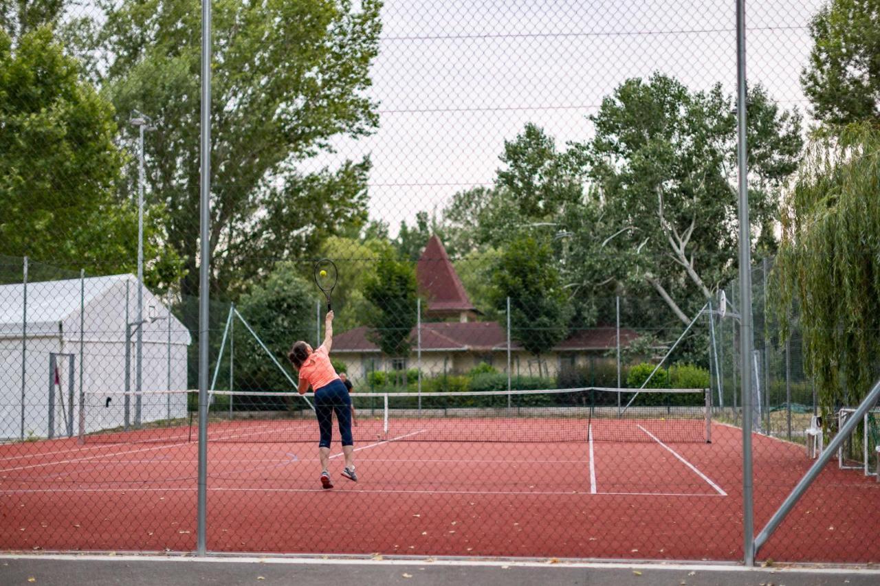 Balatontourist Fuered Camping & Bungalows Balatonfüred Esterno foto