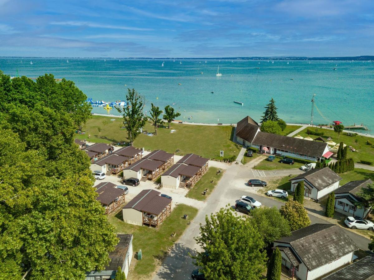Balatontourist Fuered Camping & Bungalows Balatonfüred Esterno foto