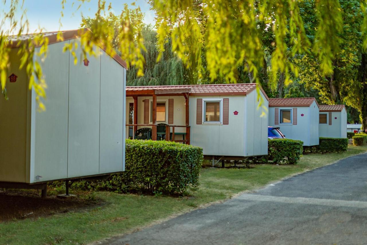 Balatontourist Fuered Camping & Bungalows Balatonfüred Esterno foto