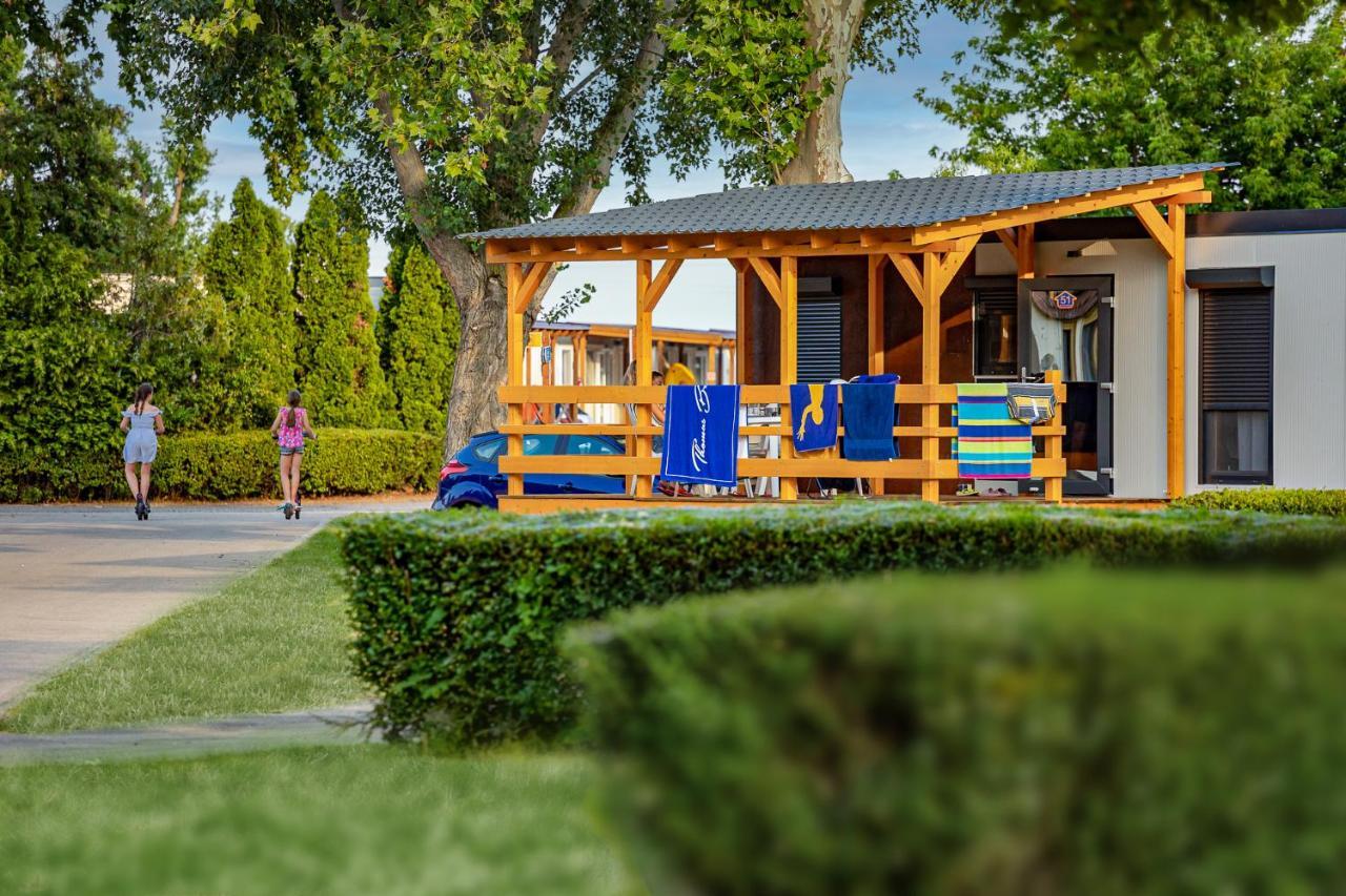 Balatontourist Fuered Camping & Bungalows Balatonfüred Esterno foto