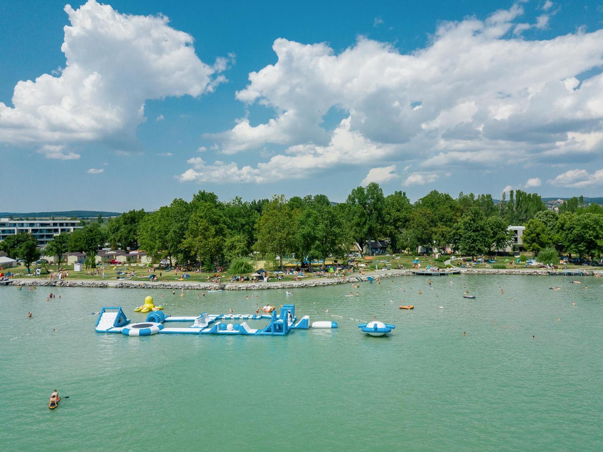 Balatontourist Fuered Camping & Bungalows Balatonfüred Esterno foto